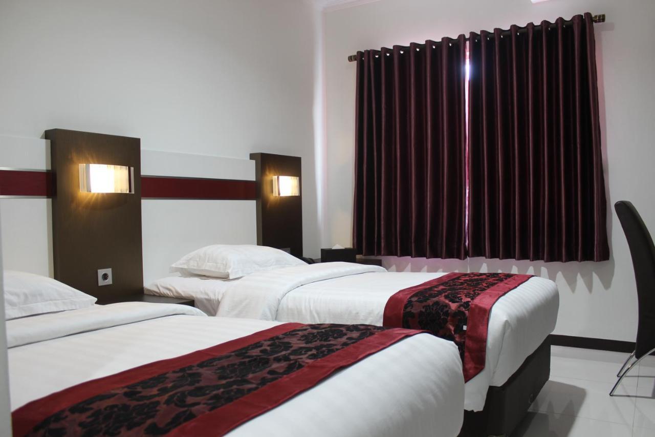 Idea'S Hotel Jalan Ibrahim Aji Bandung Exteriör bild